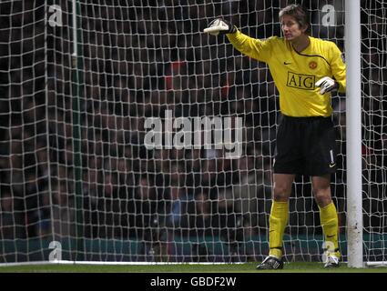 Edwin Van der SAR, portiere del Manchester United, dopo aver impostato un nuovo record britannico per il tempo più lungo, sono passati 1,156 minuti senza concedere in una partita di campionato. Foto Stock