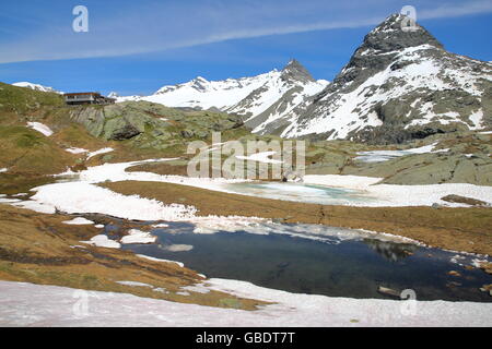 Rifugio Evettes sopra il borgo L'Ecot, Parco Nazionale della Vanoise, Alpi del Nord, Savoie, Francia Foto Stock