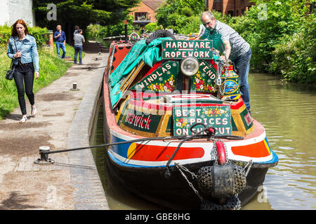 Longboats sul canale di Stratford, Stratford upon Avon. Foto Stock