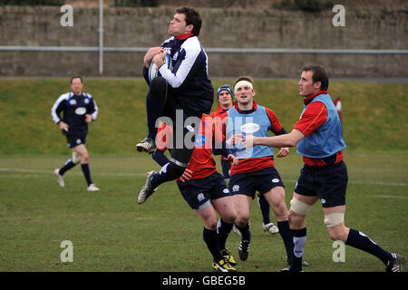 Sean Lamont della Scozia durante la sessione di allenamento al Watsonian Club di Edimburgo. Foto Stock