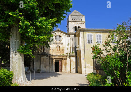 Monastero di Saint Paul de Mausole, Saint Remy de Provence, Bouches-du-Rhone, Provence-Alpes-Côte d'Azur, in Francia meridionale, Francia Foto Stock