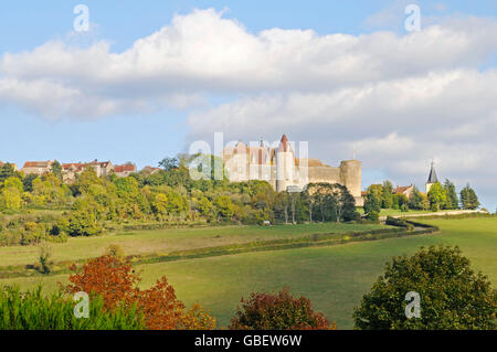 Castello Chateauneuf-en-Auxois, Chateauneuf, Dijon, Cote-d'Or, Borgogna, Francia / Bourgogne, Noyers-sur-Serein Foto Stock