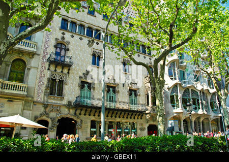 Casa Amatller, strada dello shopping Passeig de Gracia, Barcellona, in Catalogna, Spagna / dall'architetto Josep Puig i Cadafalch, Catalunya, Cataluna Foto Stock