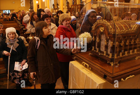 Le reliquie di santa Teresa di Lisieux Foto Stock