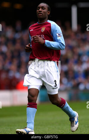 Calcio - fa Barclaycard Premiership - Aston Villa v Chelsea. Jlloyd Samuel, Aston Villa Foto Stock