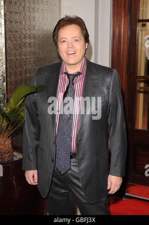 Jimmy Osmond arriva al Tesco Mum of the Year Awards 2009 che si tiene presso il Waldorf Hilton Hotel, nel centro di Londra. Foto Stock