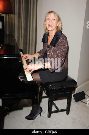 Ingrid Tarrant al Tesco Mum of the Year Awards 2009 tenutosi al Waldorf Hilton Hotel, nel centro di Londra. Foto Stock