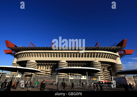 Calcio - Serie a - AC Milan v Atalanta - San Siro. Vista generale di San Siro Foto Stock