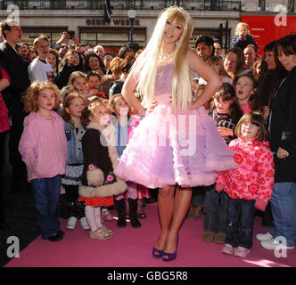 Barbie festeggia il cinquantesimo compleanno Foto Stock