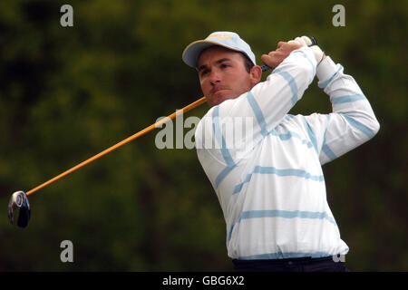 Golf - Damovo British Masters - Marriott Forest of Arden - primo turno. Ignacio Garrido in Spagna tee off Foto Stock