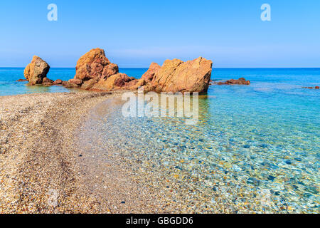 Rocce di idilliaca spiaggia Potami con turchesi acque cristalline, Samos Island, Grecia Foto Stock