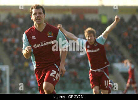 Calcio - Coca Cola Football League Championship - Plymouth Argyle v Burnley - Home Park Foto Stock