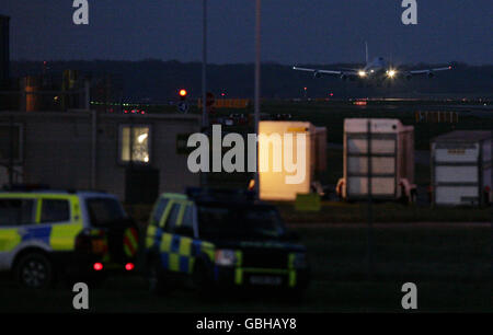 Air Force One arriva all'aeroporto di Stansted, portando il presidente degli Stati Uniti Barack Obama prima del vertice del G20 a Londra. Foto Stock