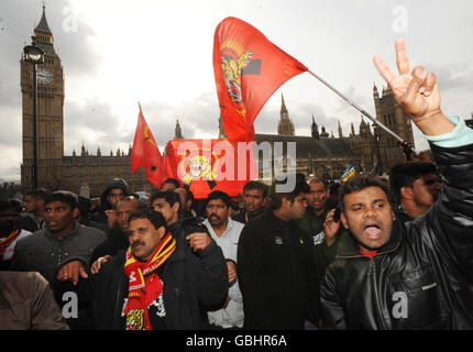 Tamil protestano a Westminster Foto Stock