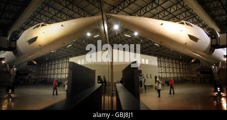 I visitatori camminano oltre concorde al Museo Nazionale del volo in Scozia, che è stato oggi in mostra. Foto Stock