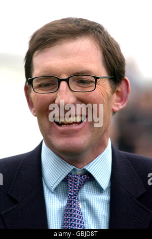 Corse ippiche - corse di York. L'addestratore James Fanshawe Foto Stock