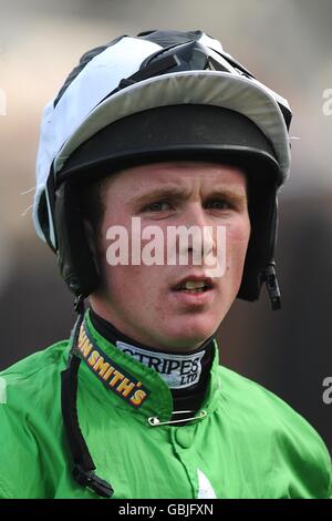 Corse ippiche - il Grand National Meeting di John Smith del 2009 - giorno due - Ippodromo di Aintree. Johnny Farrelly, Jockey Foto Stock