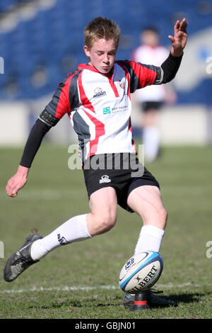 Stirling County in azione durante le finali della National Midi Cup al Murrayfield Stadium di Edimburgo. Foto Stock