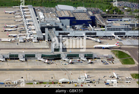 Aeroporto di Gatwick. Una vista generale dal sud del Terminal Nord dell'Aeroporto di Gatwick, Crawley, West Sussex. Foto Stock