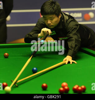 Snooker - Betfred.com World Snooker Championships - Giorno 6 - al Crucible Theatre Foto Stock