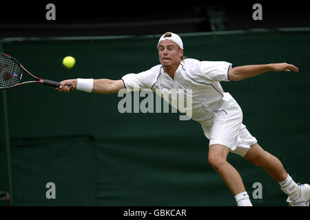 Tennis - Wimbledon 2004 - Quarti di Finale - Roger Federer v Leyton Hewitt Foto Stock