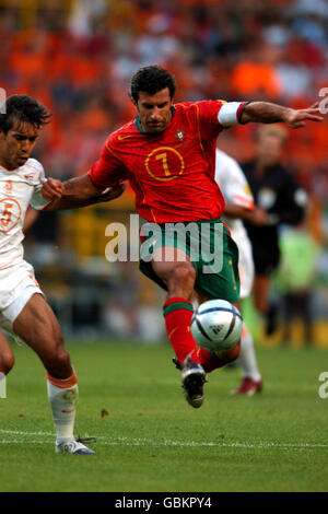 Soccer - UEFA campionato europeo 2004 - Semi finale - Portogallo v Olanda Foto Stock