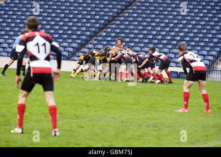 Azione durante le finali nazionali Boys Under 18 al Murrayfield Stadium di Edimburgo. Foto Stock