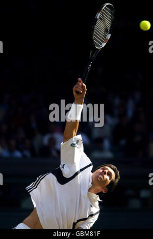 Tennis - Wimbledon 2004 - quarto round - Tim Henman v Mark PHILIPPOUSSIS Foto Stock