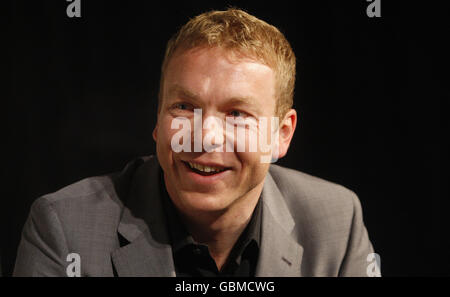 Sir Chris Hoy in vista di un evento di raccolta fondi per la ricerca sul cancro presso l'Edinburgh Sheraton Grand Hotel di Edimburgo, Scozia. Foto Stock