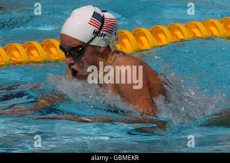 Nuoto - Giochi Olimpici di Atene 2004 - Donne 400m individuale Medley - calore due. USA Katie Hoff in azione Foto Stock