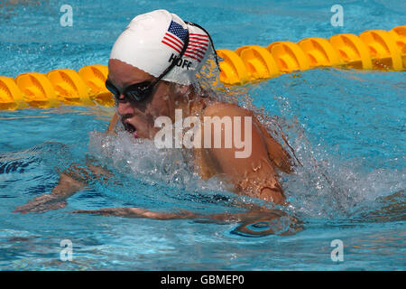 Nuoto - Giochi Olimpici di Atene 2004 - Donne 400m individuale Medley - calore due. USA Katie Hoff in azione Foto Stock