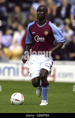 Calcio - amichevole - Derby County / Aston Villa. Jlloyd Samuel, Aston Villa Foto Stock
