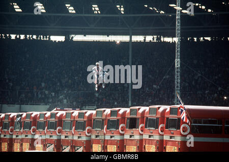 Moto Stunt equitazione - Evel Knievel - Wembley Stadium Foto Stock