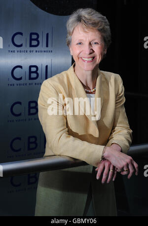 Helen Alexander CBE, Center, consulente senior di Bain Capital, sarà nominato primo presidente della Confederazione dell'industria britannica la prossima settimana. Foto Stock