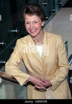 Helen Alexander CBE, Center, consulente senior di Bain Capital, sarà nominato primo presidente della Confederazione dell'industria britannica la prossima settimana. Foto Stock