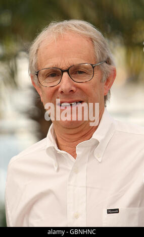 Il regista Ken Loach ha fatto una fotocellula per il film 'Looking for Eric', al Palais des Festivals di Cannes, Francia, durante il 62° Festival del Cinema di Cannes, Francia. Foto Stock