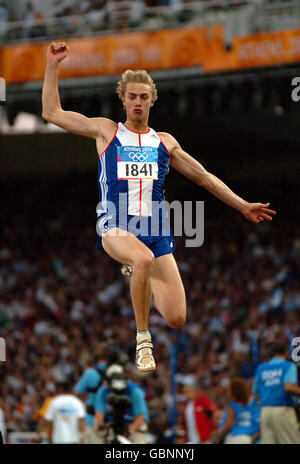 Atletica - Giochi Olimpici di Atene 2004 - Mens Salto in lungo le qualifiche Foto Stock