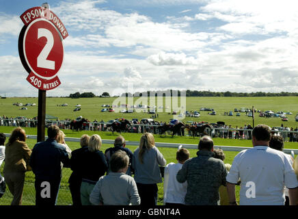 Horse Racing - Gare di Epsom - Giornata della Famiglia Foto Stock