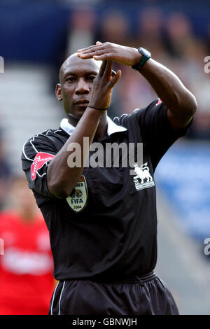 Calcio - fa Barclays Premiership - Bolton Wanderers / Liverpool. Arbitro Uriah Rennie Foto Stock