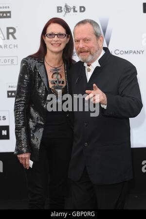 Terry Gilliam arriva alla cena di beneficenza amfar presso l'Hotel Du Cap di Antibes, Francia. Foto Stock