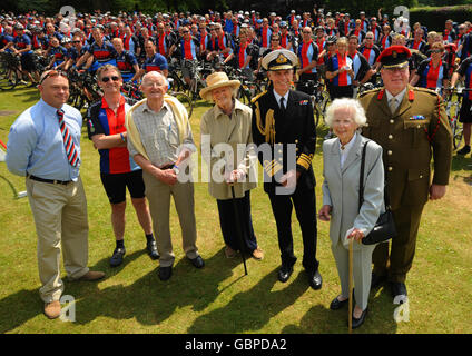 Banda di Fratelli Battlefield in bicicletta Foto Stock