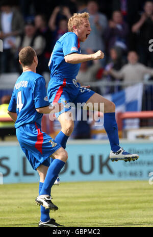 Calcio - Clydesdale Bank Scottish Premier League - Inverness Caledonian Thistle / Hamilton Academical - Tulloch Caledonian St.. Inverness Caledonian Thistle's Richie Foran celebra il traguardo di apertura Foto Stock