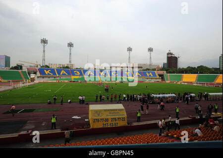 Calcio - Coppa del mondo FIFA 2010 - turno di qualificazione - Gruppo sei - Kazakhstan v Inghilterra - Inghilterra sessione di allenamento - Central Stadium. Giocatori inglesi durante una sessione di allenamento al Central Stadium, Almaty, Kazakhstan. Foto Stock