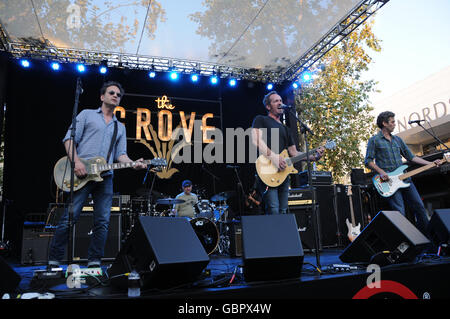 Los Angeles, CA, Stati Uniti d'America. 6 Luglio, 2016. Tonico. Il Citi la presentazione di The Grove's 2016 estate una serie di concerti tenuti presso il Parco a Grove. Photo credit: Birdie Thompson/AdMedia Credito: Birdie Thompson/AdMedia/ZUMA filo/Alamy Live News Foto Stock