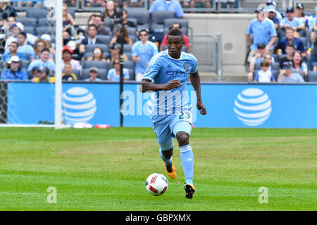 Il Bronx, New York, Stati Uniti d'America. 3 Luglio, 2016. Jefferson Mena (NYCFC), 3 luglio 2016 - Calcetto : Major League Soccer match tra New York City FC 2-0 New York Red Bulls allo Yankee Stadium nel Bronx, New York, Stati Uniti. © Hiroaki Yamaguchi/AFLO/Alamy Live News Foto Stock