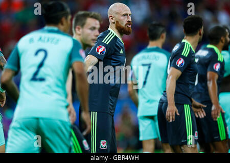 Lione, Francia. © D. 6 Luglio, 2016. James Collins (WAL) Calcio/Calcetto : UEFA EURO 2016 Semifinali match tra Portogallo 2-0 in Galles a Stade de Lyon Lione in Francia. © D .Nakashima/AFLO/Alamy Live News Foto Stock