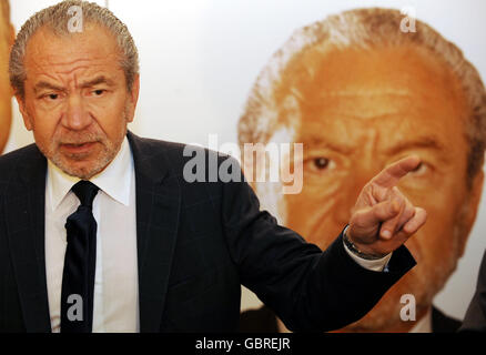 Sir Alan zucchero a posti di tirocinio seminario in Gateshead Foto Stock