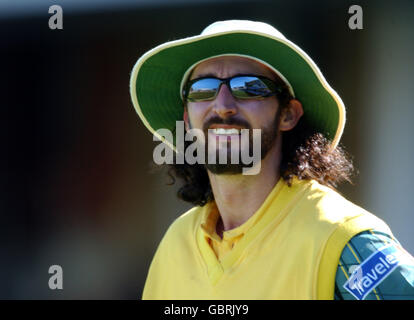 Cricket - ICC Champions Trophy 2004 - Australia / Nuova Zelanda. Jason Gillespie in Australia Foto Stock