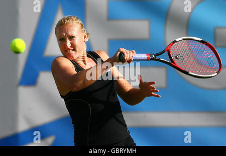 Tennis - AEGON International - giorno tre - Devonshire Park. Elena Baltacha della Gran Bretagna in azione contro Na li durante l'AEGON International al Devonshire Park, Eastbourne. Foto Stock