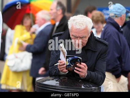 Racing - Kildare Village Derby venerdì - Curragh Racecourse Foto Stock